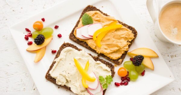 Toast sain, manger plus doucement, manger en pleine conscience